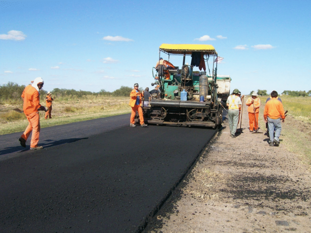 Continúa el plan de obras viales en todo el territorio provincial ...